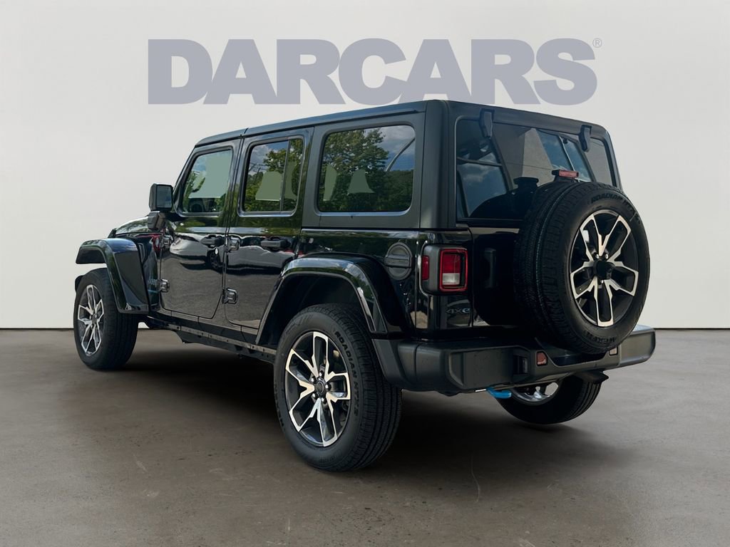 Used 2024 Jeep Wrangler Unlimited AWD/4WD image 5