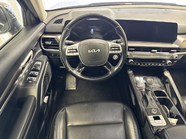 Used 2025 Kia Telluride S FWD image 16