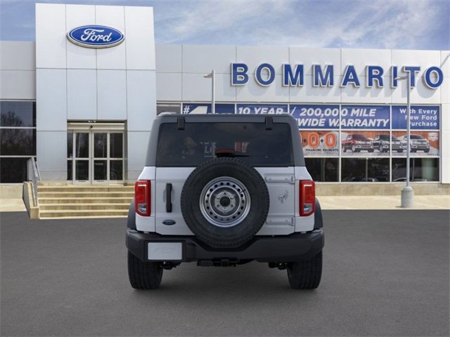 New 2025 Ford Bronco 4-Door image 5
