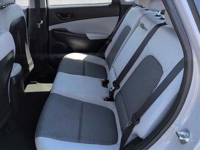 Used 2022 Hyundai Kona SE FWD image 24