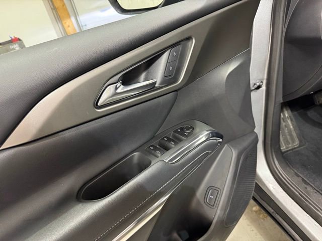 Certified 2025 Chevrolet Traverse LT image 11