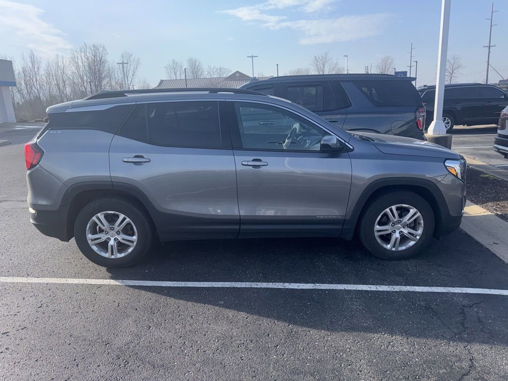 Used 2019 GMC Terrain SLE w/ Driver Convenience Package image 5