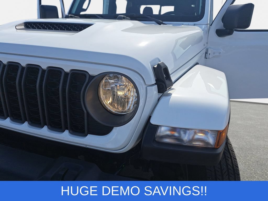 New 2026 Jeep Gladiator Sport AWD/4WD image 30