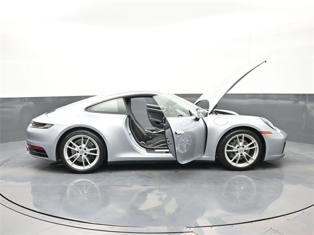 Used 2021 Porsche 911 Carrera 4 image 29