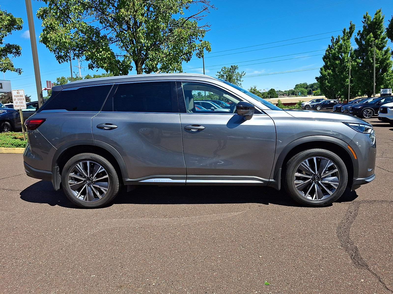 Certified 2026 INFINITI QX60 Luxe w/ Cargo Package AWD/4WD image 7