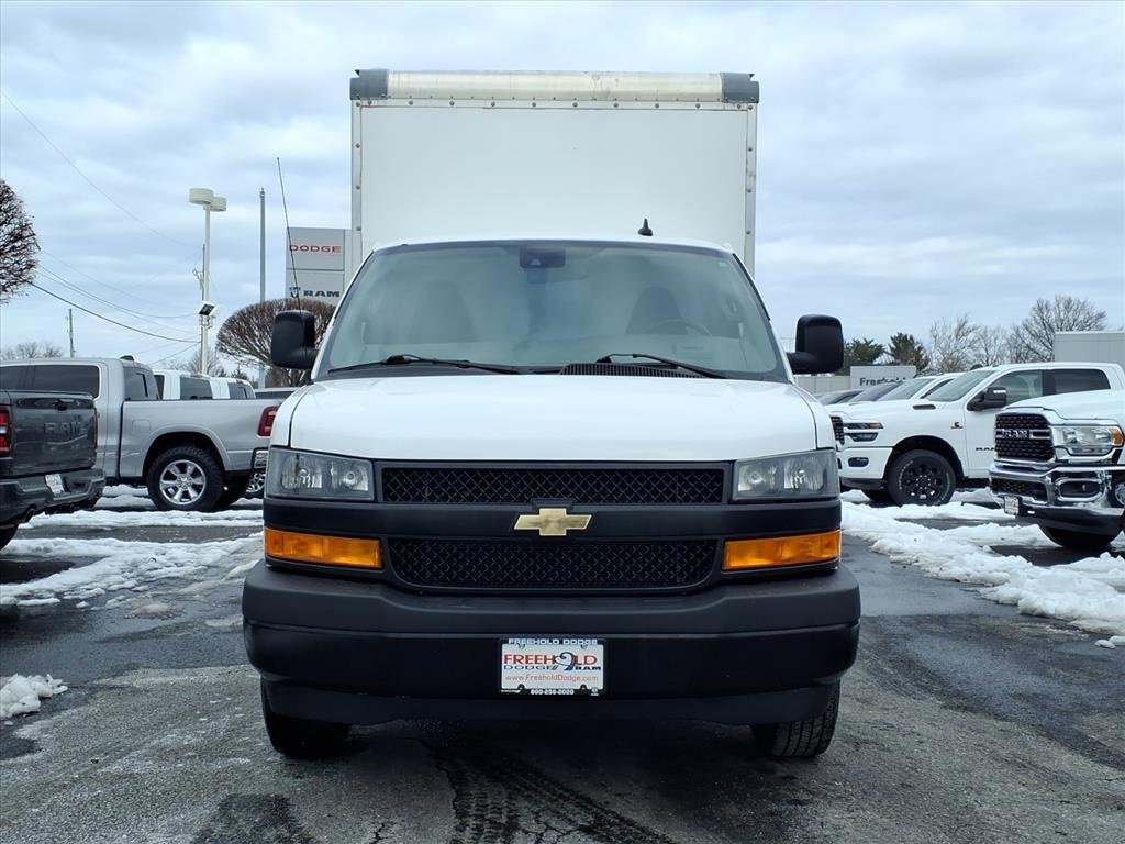 Used 2021 Chevrolet Express 3500 image 2