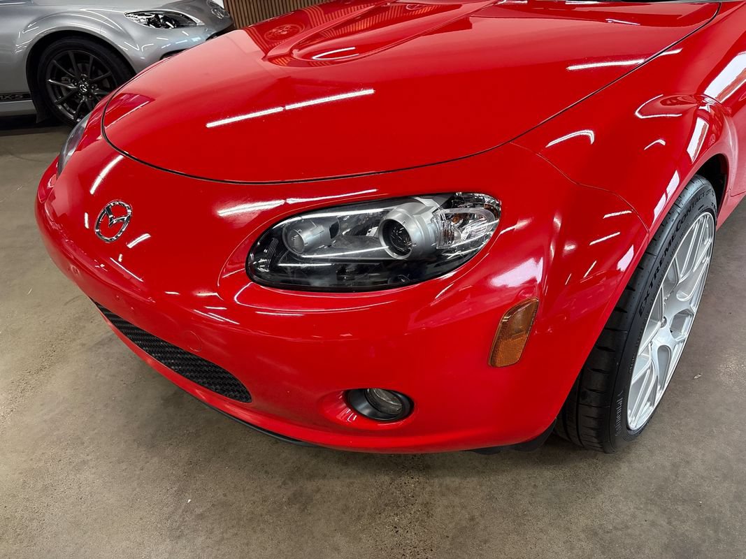 Used 2006 MAZDA MX-5 Miata Grand Touring RWD image 25
