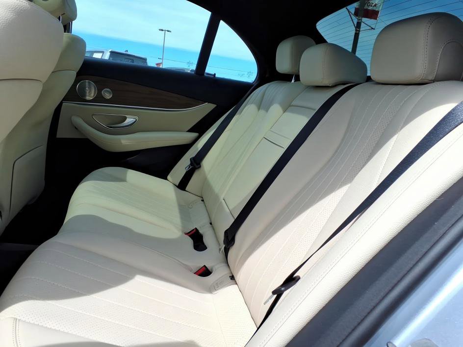 Used 2022 Mercedes-Benz E 350 Sedan image 13