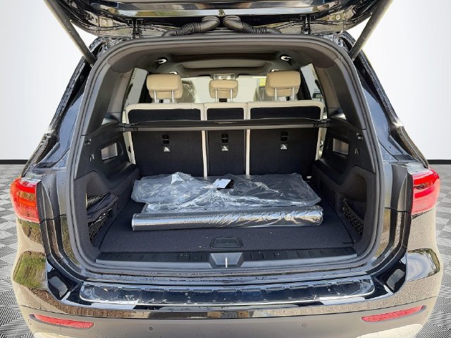 New 2026 Mercedes-Benz GLB 250 4MATIC image 32