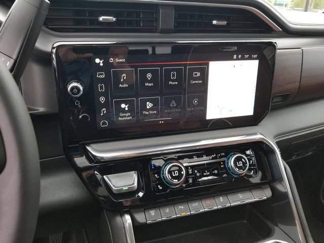 New 2026 GMC Sierra 3500 Denali Ultimate w/ LPO, Black Badging Package AWD/4WD image 11