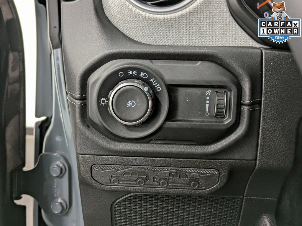 Used 2024 Jeep Wrangler Sahara image 22