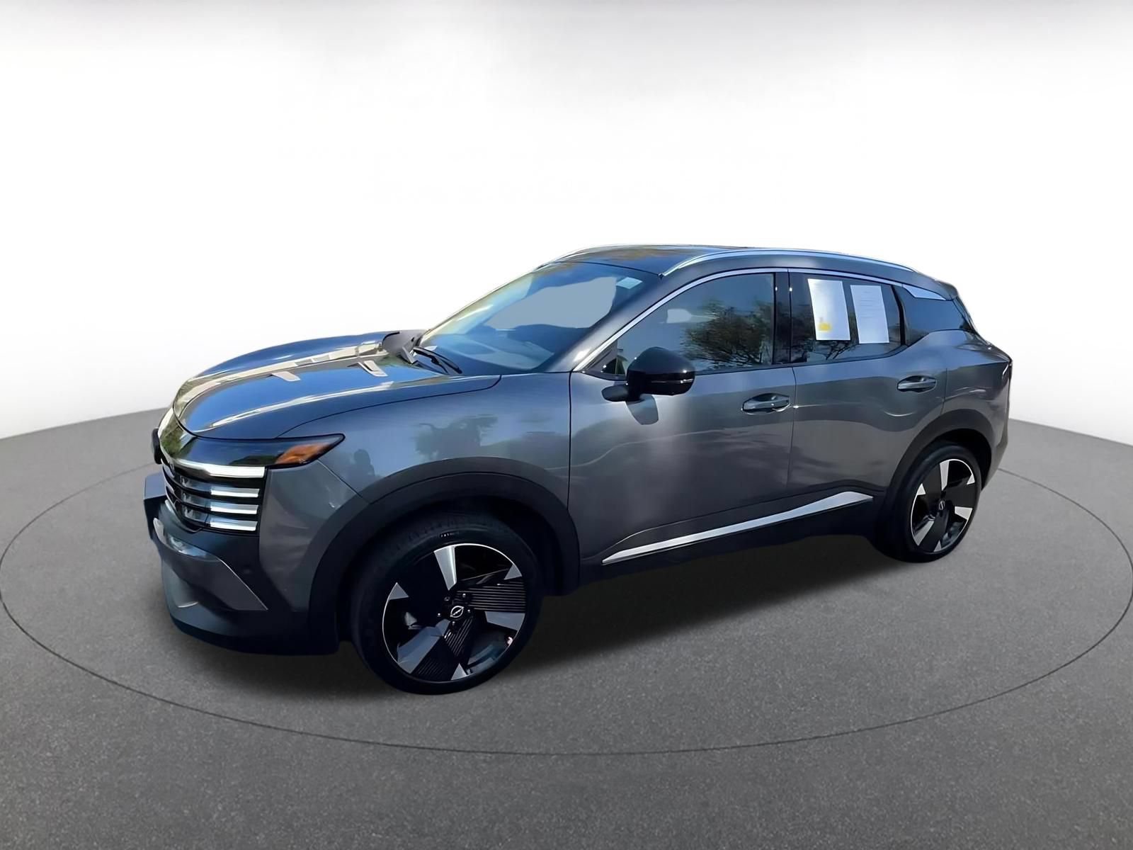 Used 2026 Nissan Kicks SR AWD/4WD image 8