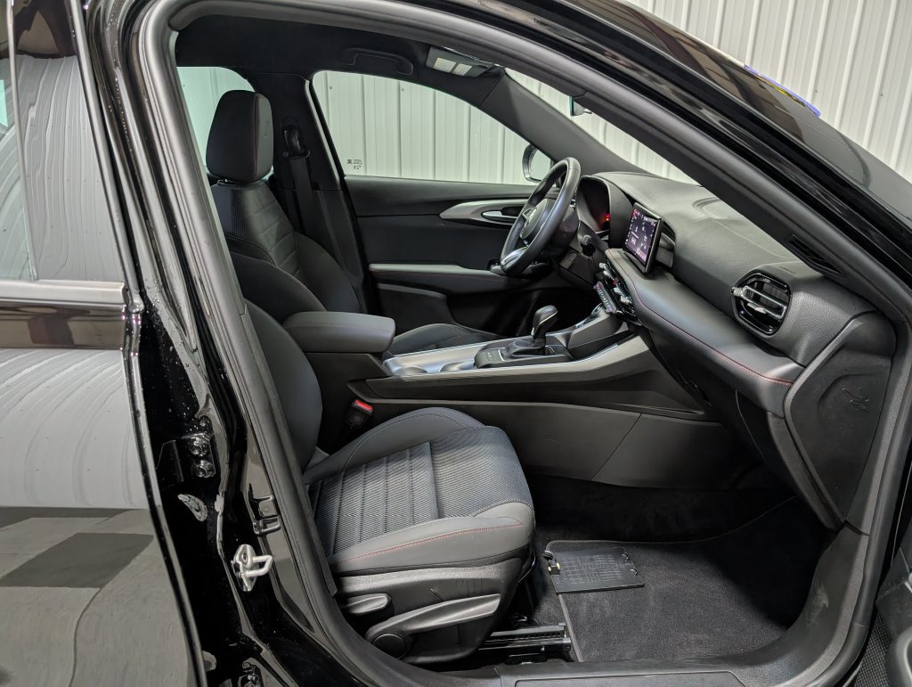Used 2025 Dodge Hornet GT w/ Cold Weather Group AWD/4WD image 29