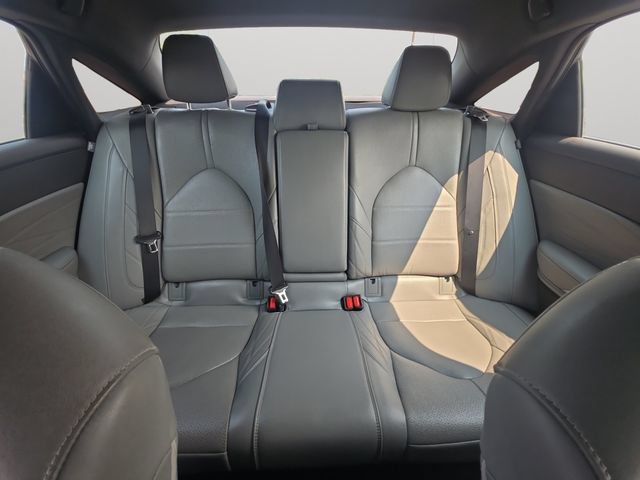 Certified 2022 Toyota Avalon Limited w/ Advanced Safety Package FWD image 15