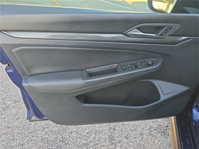 Used 2022 Volkswagen GTI SE image 11