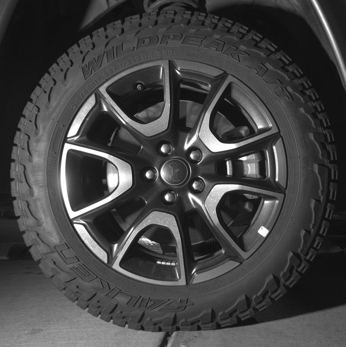 Used 2025 Jeep Compass Trailhawk image 13