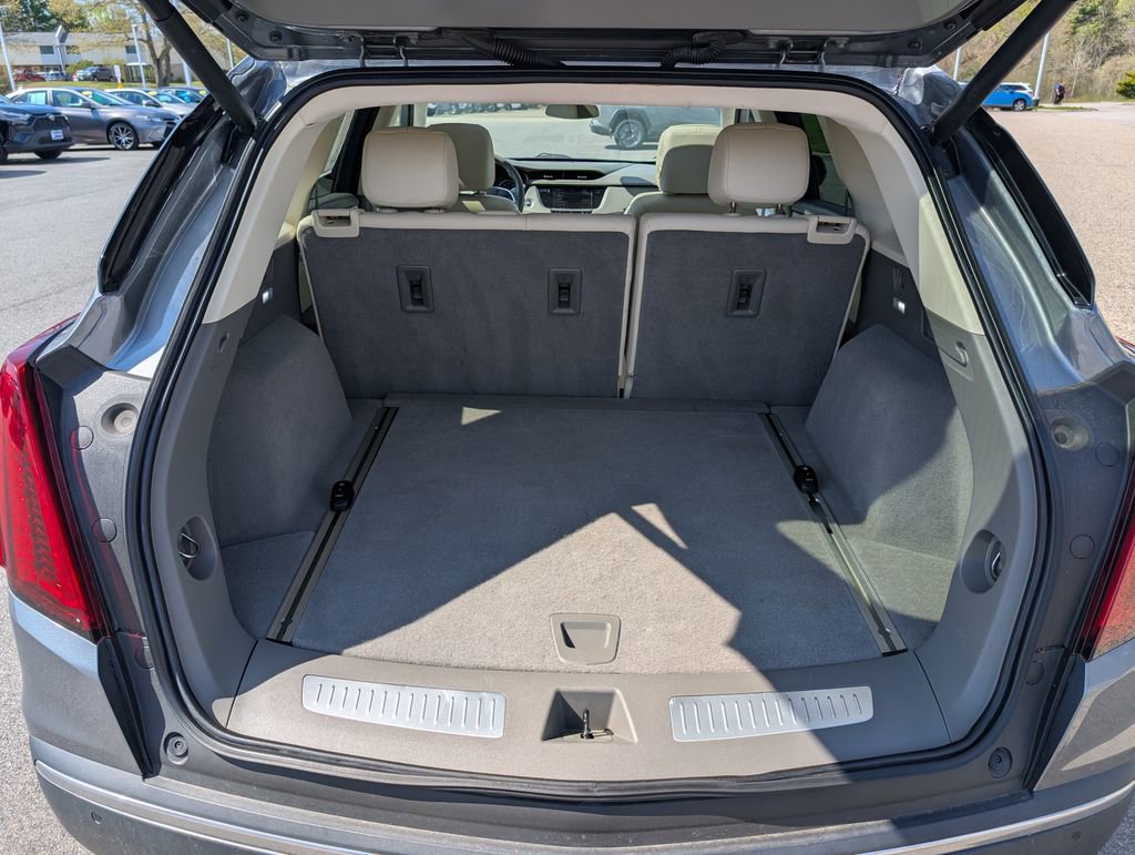 Used 2021 Cadillac XT5 Premium Luxury AWD/4WD image 12