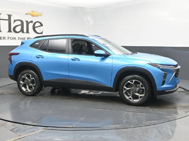 New 2026 Chevrolet Trax LT FWD image 1