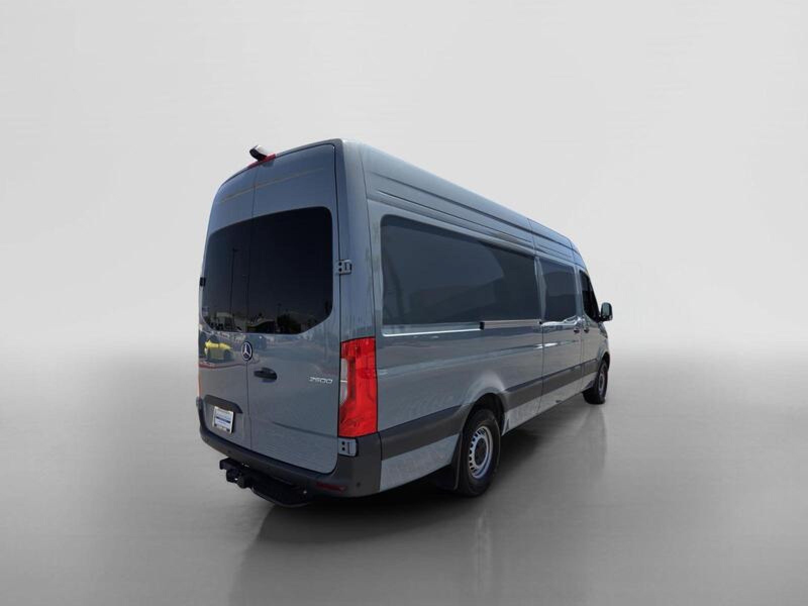 Used 2025 Mercedes-Benz Sprinter 2500 image 5