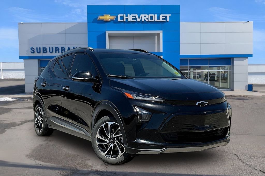 Used 2023 Chevrolet Bolt EUV Premier w/ Sun & Sound Package FWD image 10