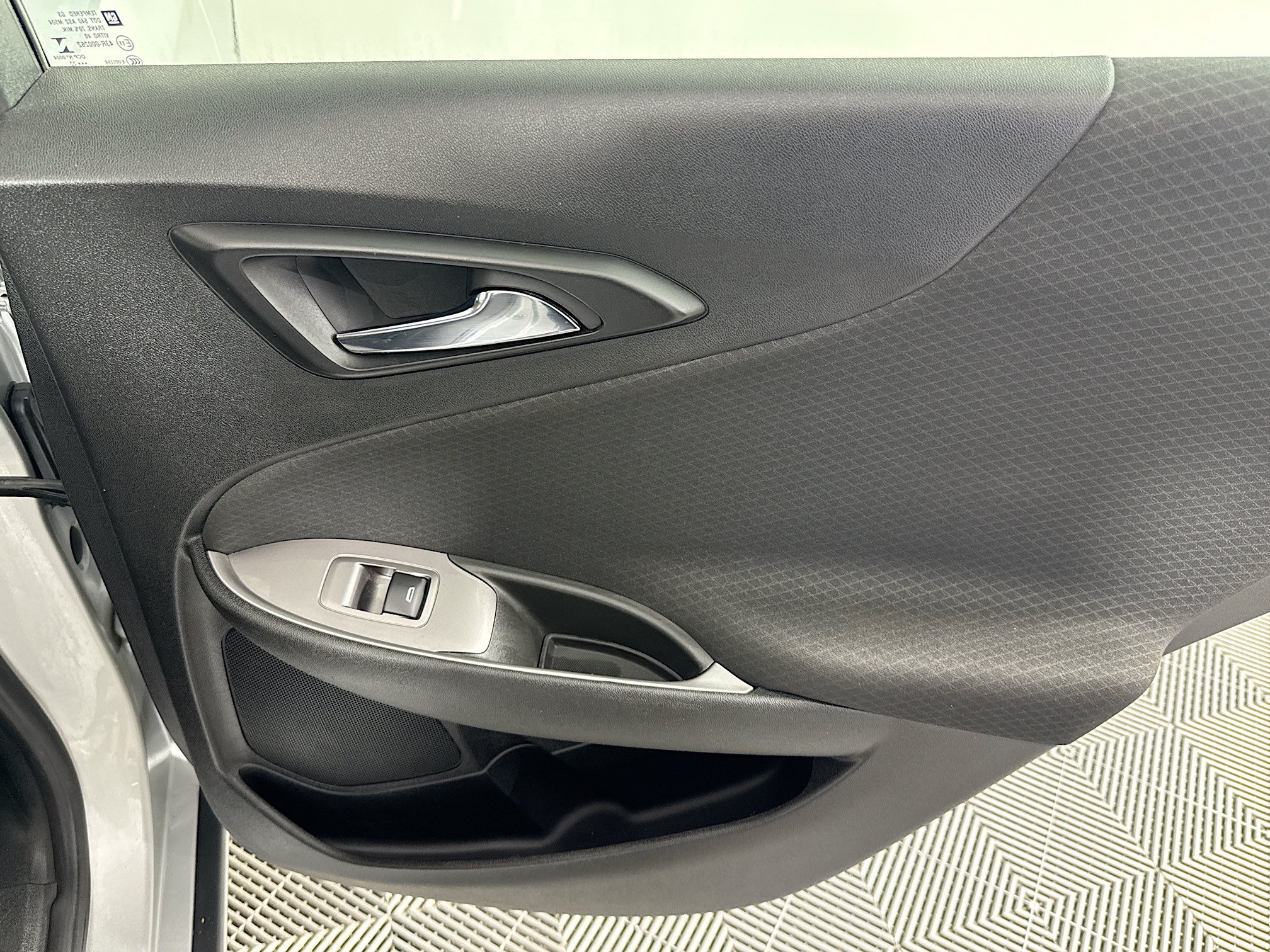 Used 2022 Chevrolet Malibu LT FWD image 27