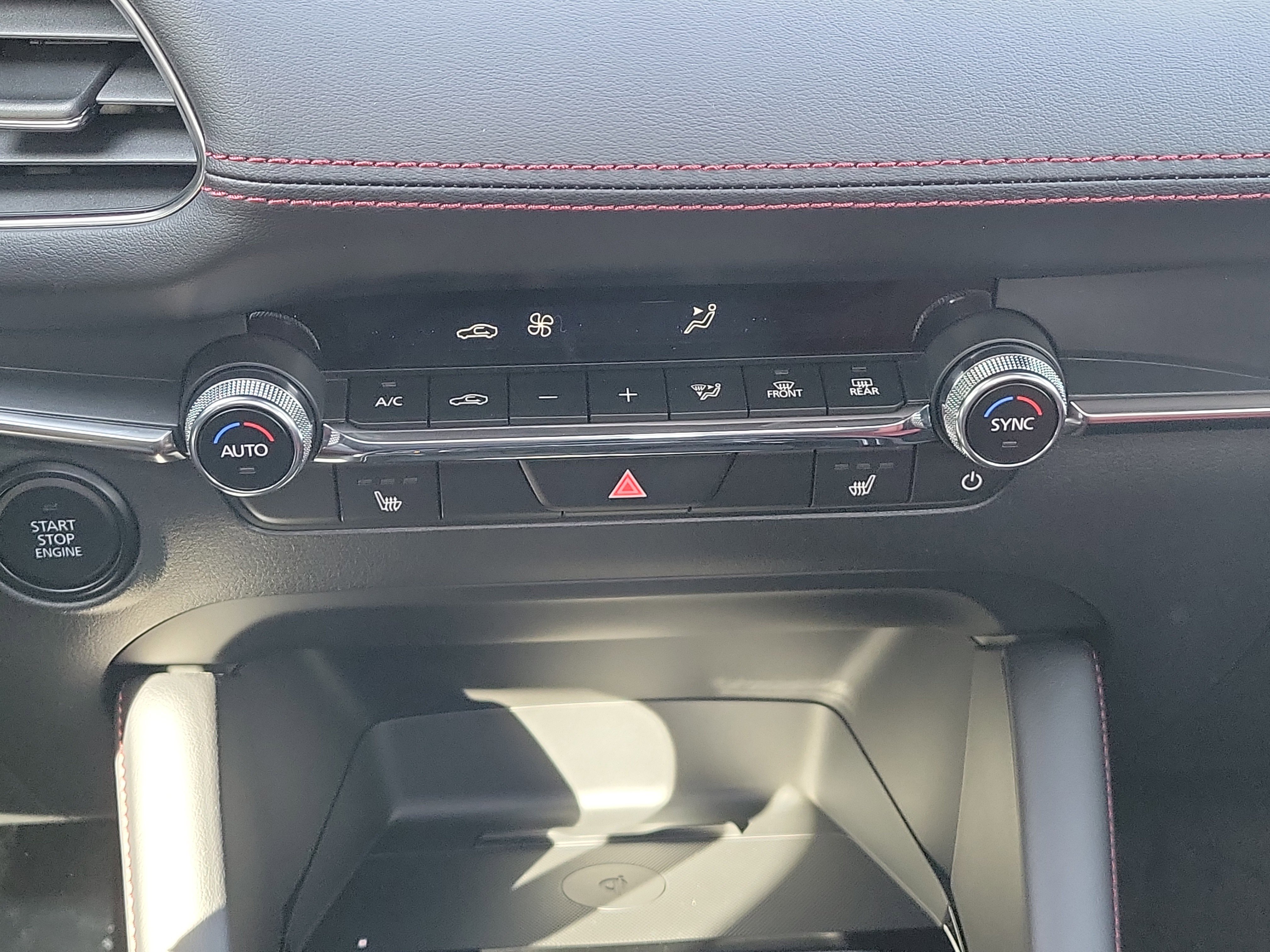 New 2026 MAZDA MAZDA3 Carbon image 23