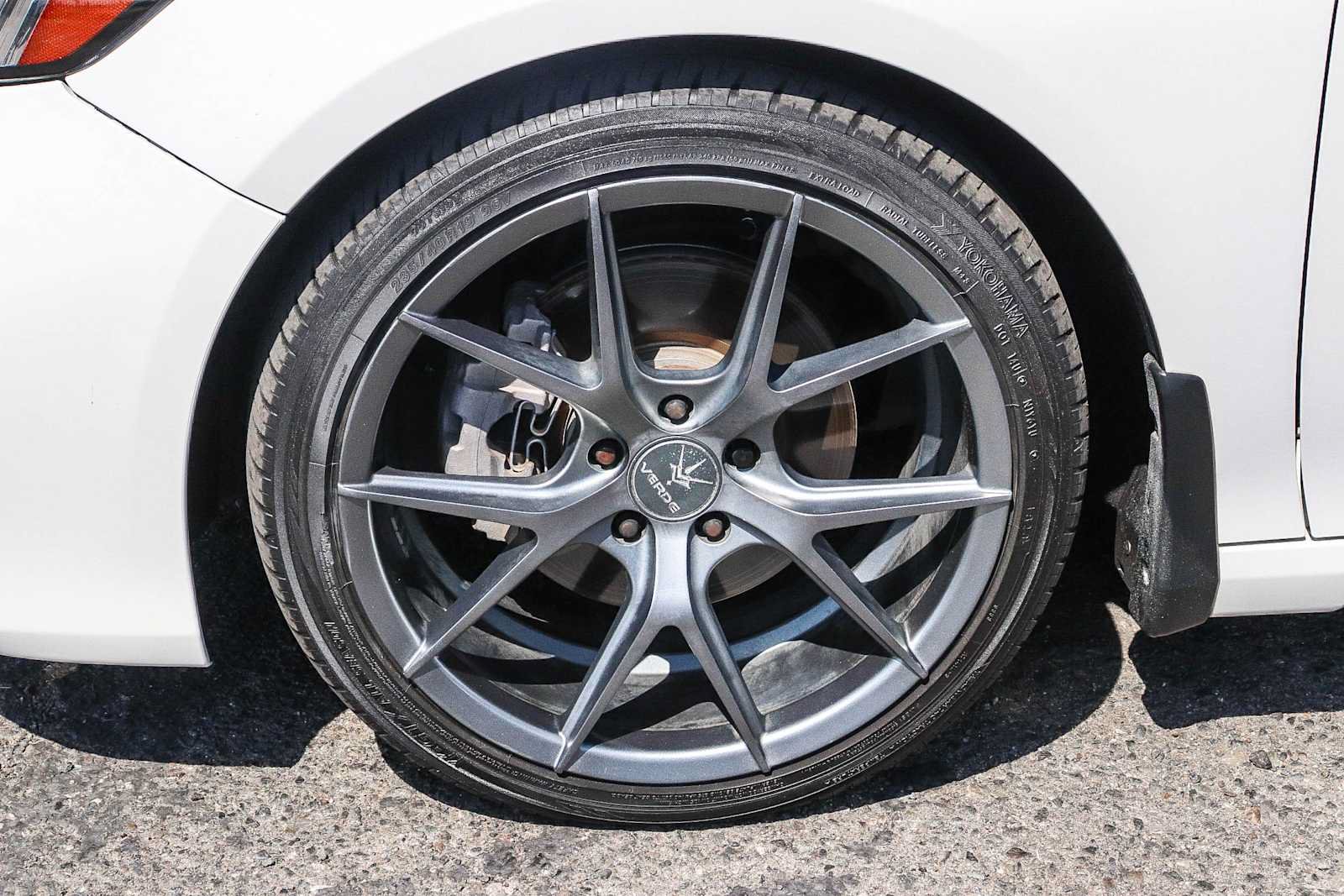 Used 2020 Honda Accord Touring image 14