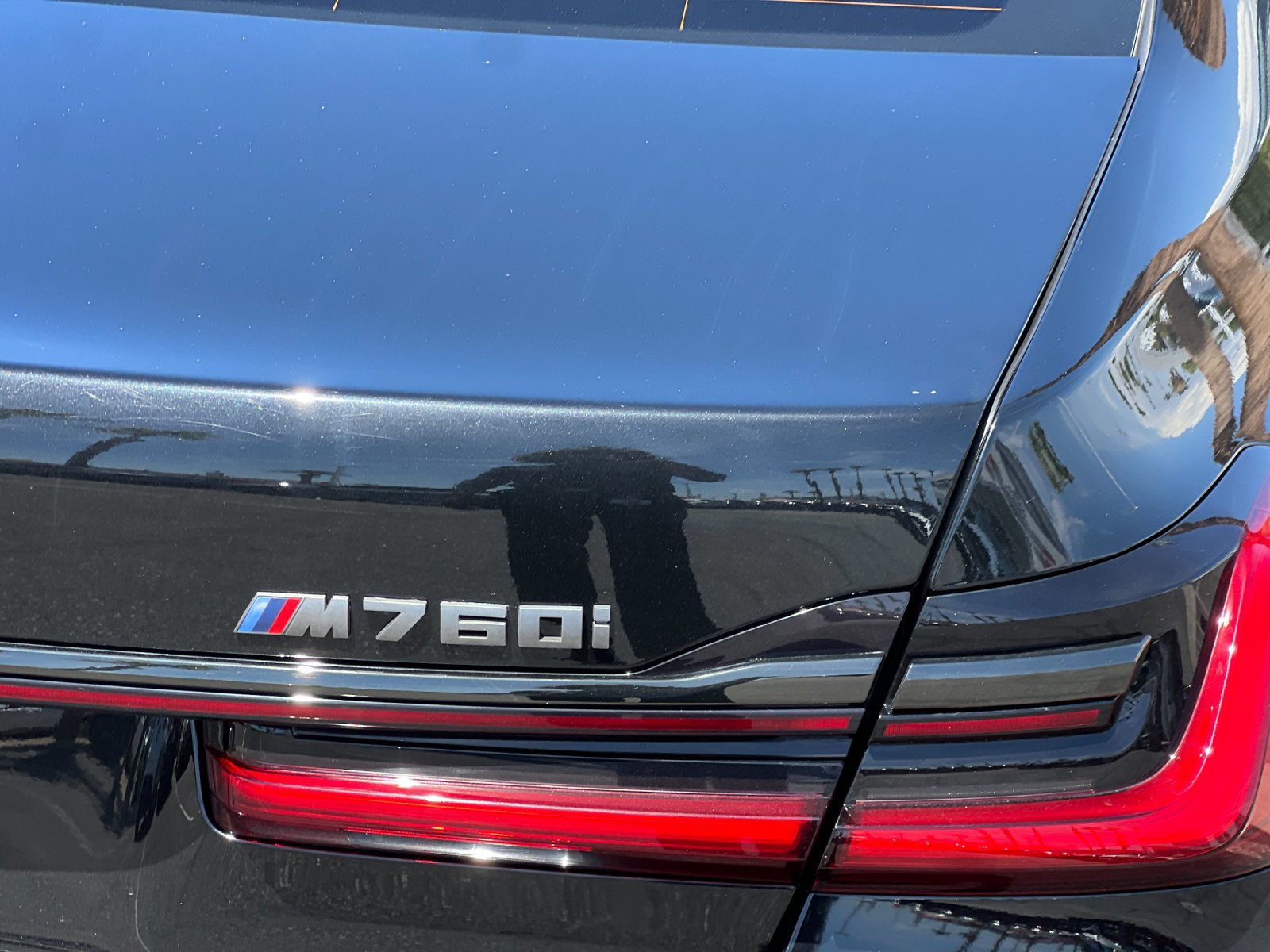 Used 2021 BMW M760i xDrive AWD/4WD image 25