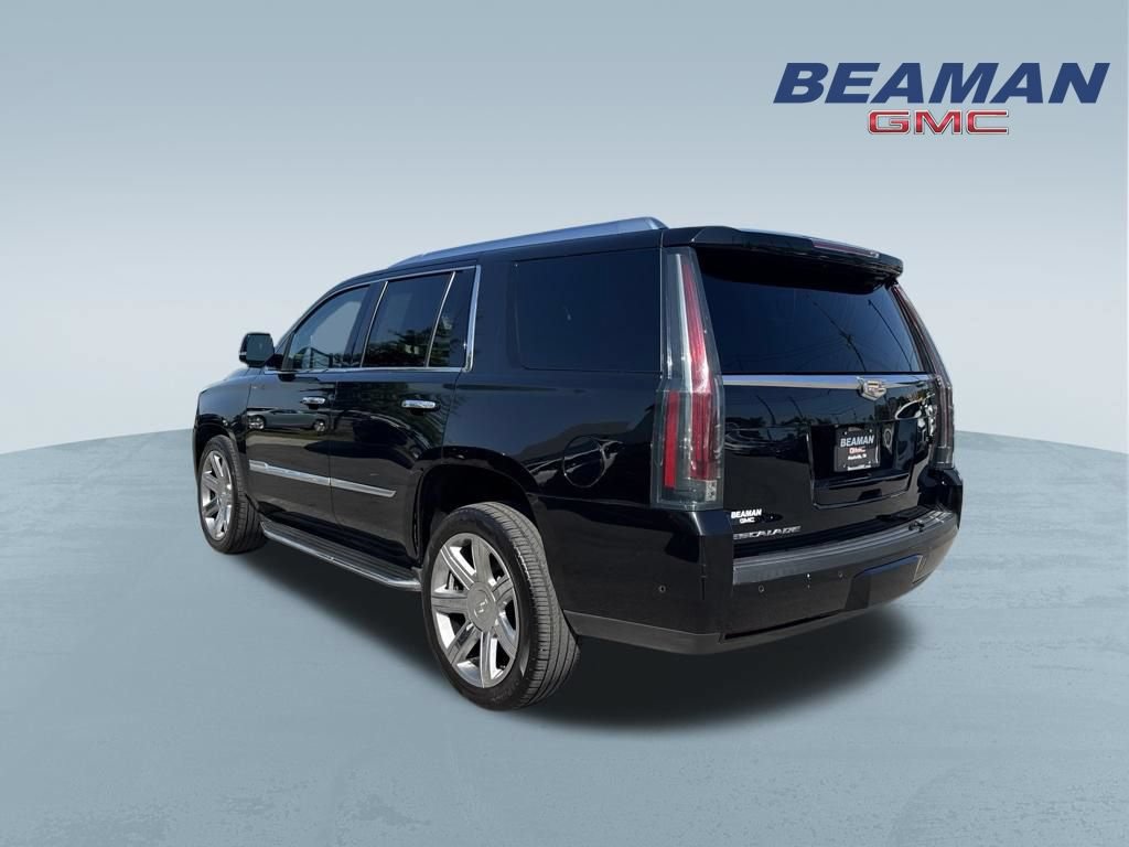 Used 2020 Cadillac Escalade Luxury RWD image 5
