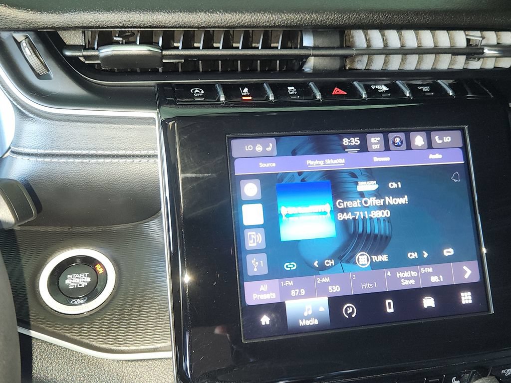 Used 2024 Jeep Grand Cherokee Altitude RWD image 33