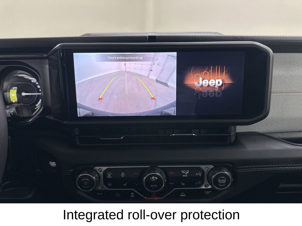 Used 2025 Jeep Wrangler Unlimited Sahara image 39