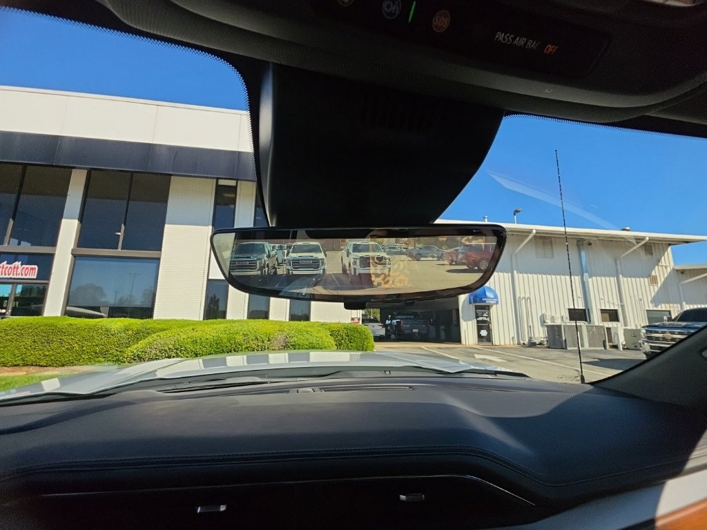 Certified 2025 GMC Sierra 1500 Denali AWD/4WD image 30