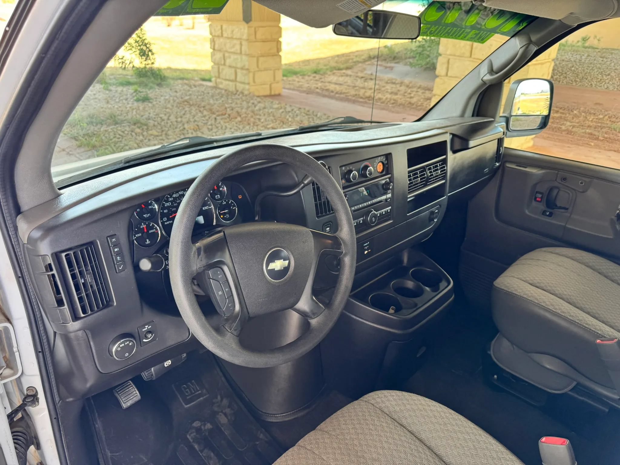 Used 2008 Chevrolet Express 3500 Extended Passenger w/ LT Preferred Equipment Group RWD image 10