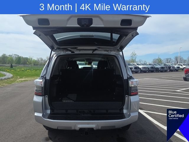Used 2021 Toyota 4Runner SR5 AWD/4WD image 12
