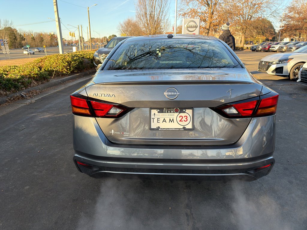 New 2025 Nissan Altima 2.5 SV image 6