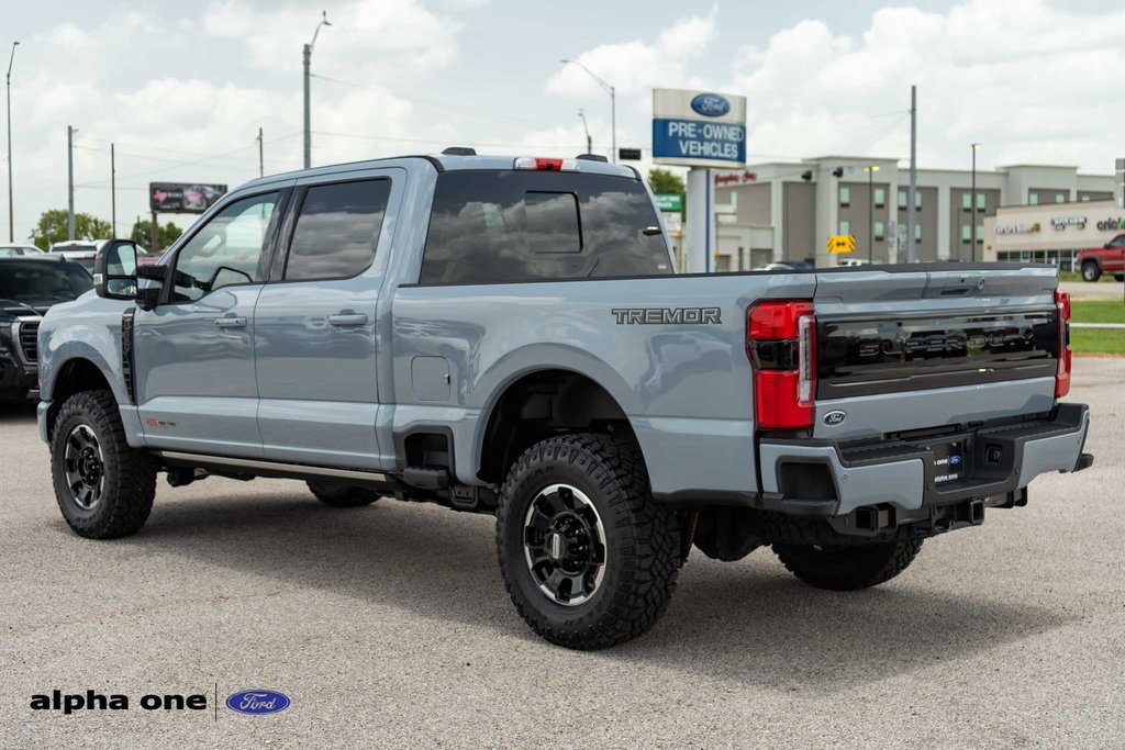 Used 2025 Ford F250 Platinum w/ Tremor Off-Road Package image 9