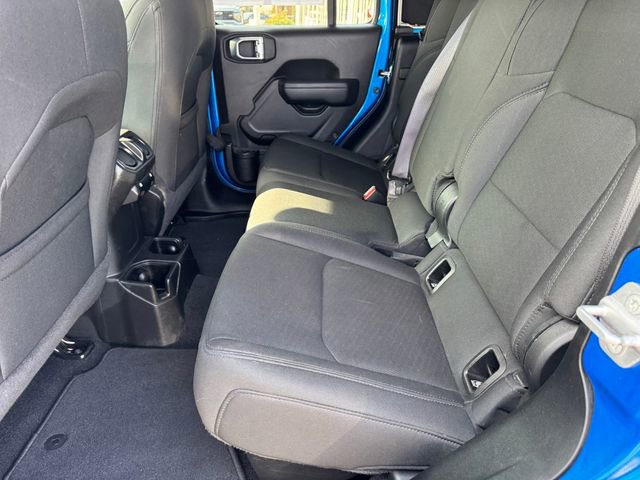 Used 2022 Jeep Gladiator Sport image 11