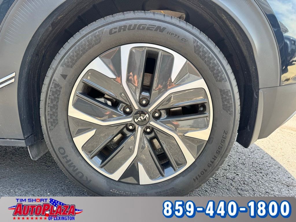 Used 2024 Kia EV6 Light AWD/4WD image 18