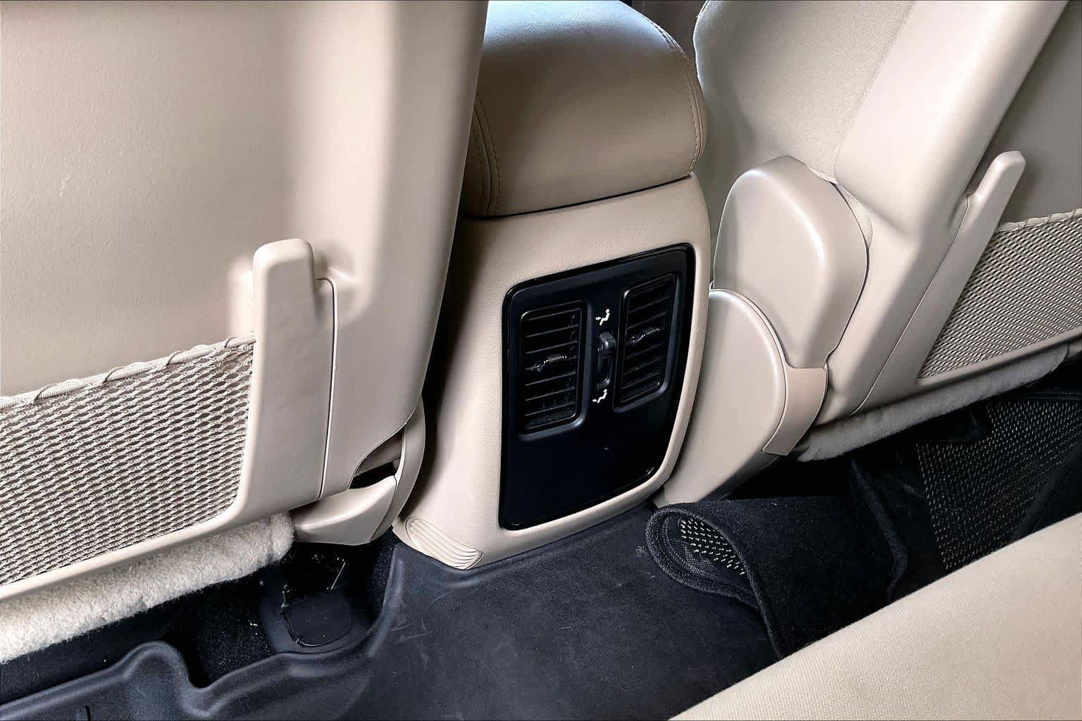 Used 2021 Dodge Durango SXT AWD/4WD image 34