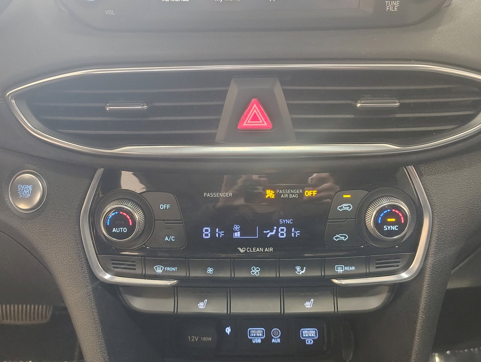 Used 2020 Hyundai Santa Fe SEL AWD/4WD image 18