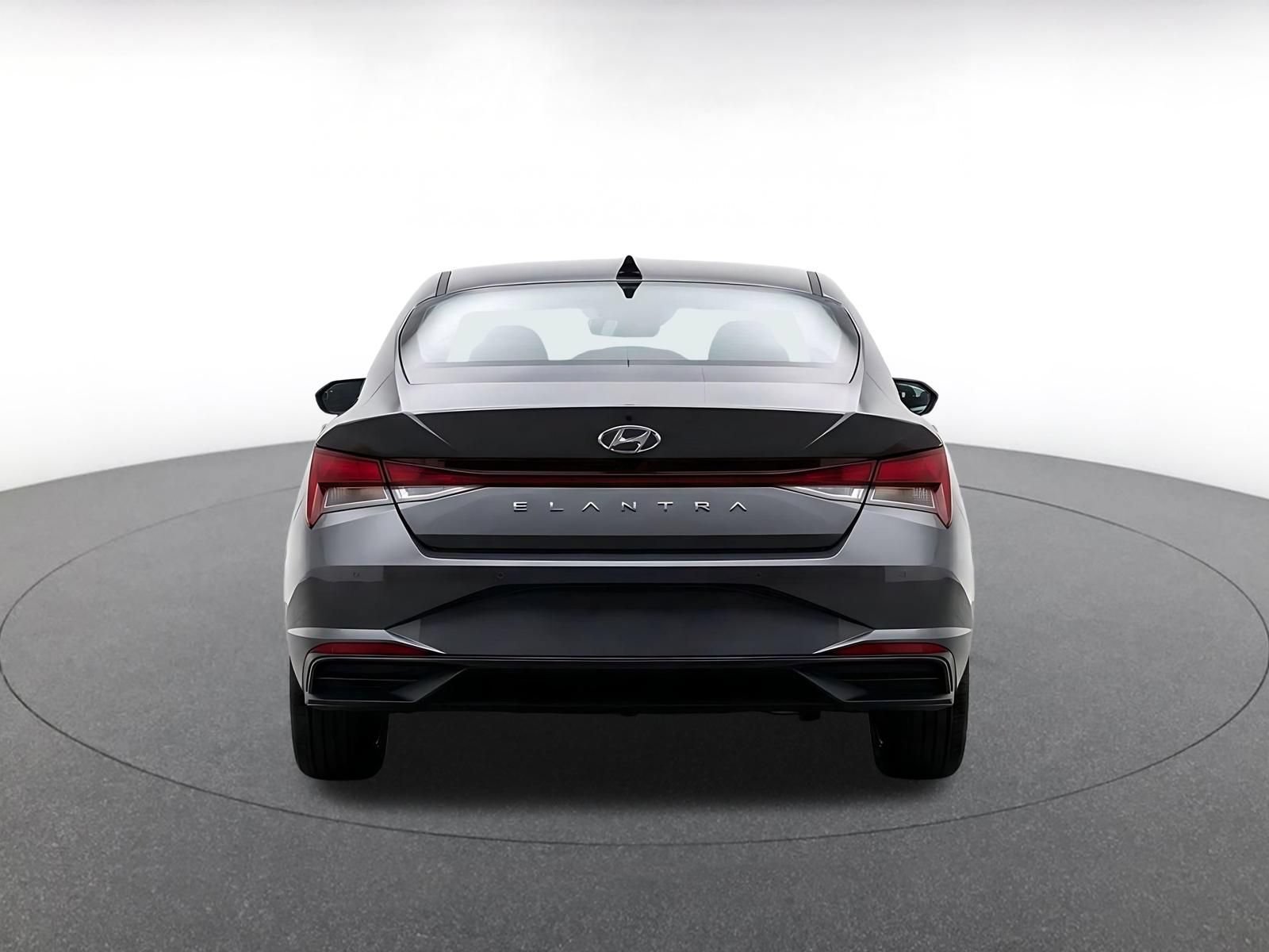 Used 2026 Hyundai Elantra Sport FWD image 7