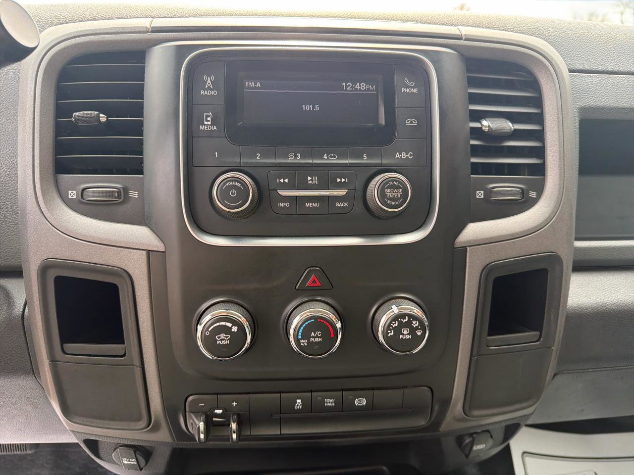 Used 2018 RAM 2500 Tradesman w/ Chrome Appearance Group AWD/4WD image 11