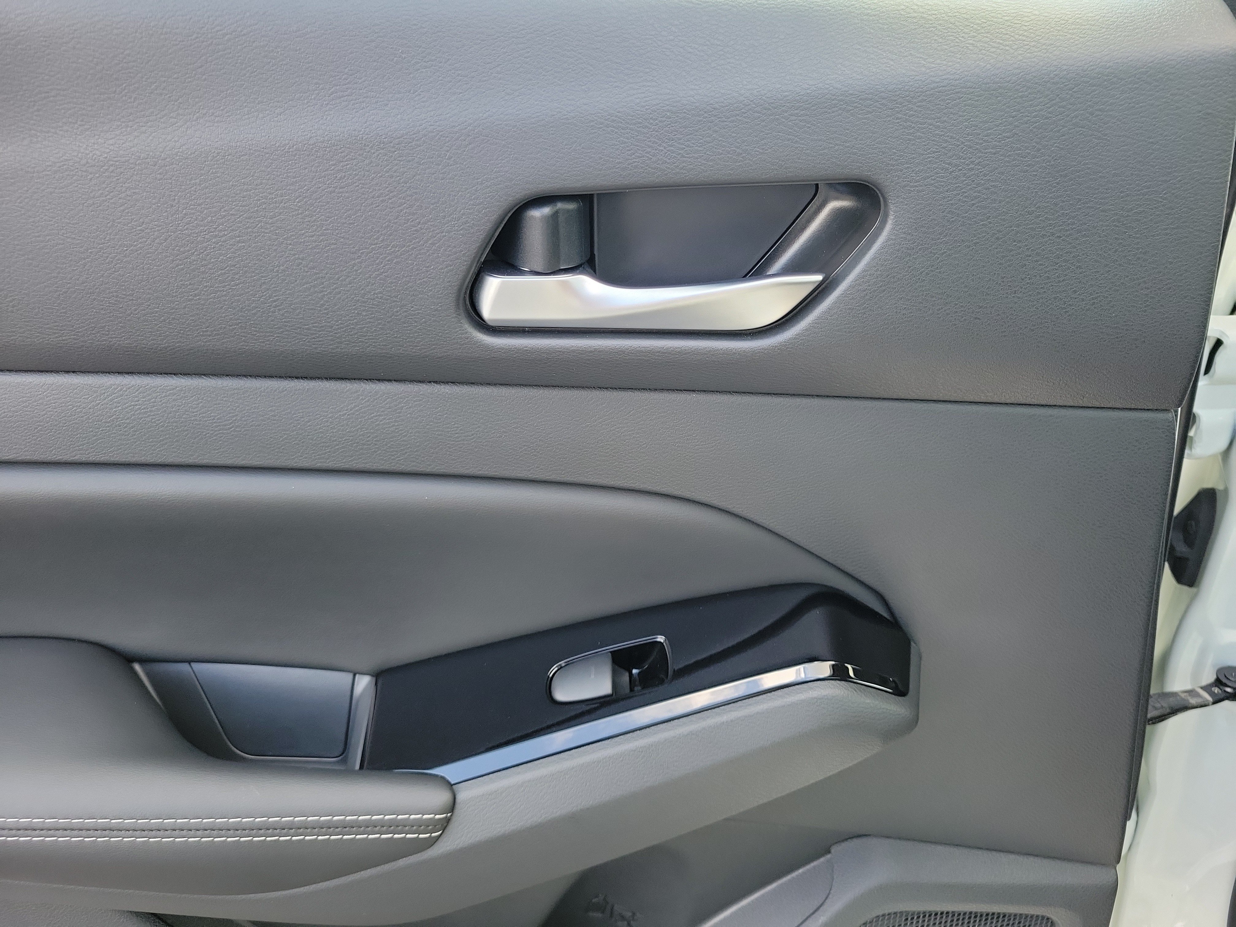 Certified 2023 Nissan Altima 2.5 SL FWD image 12