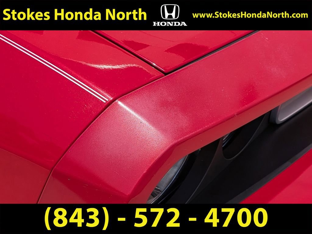 Used 2013 Dodge Challenger SXT w/ Sound Group RWD image 2