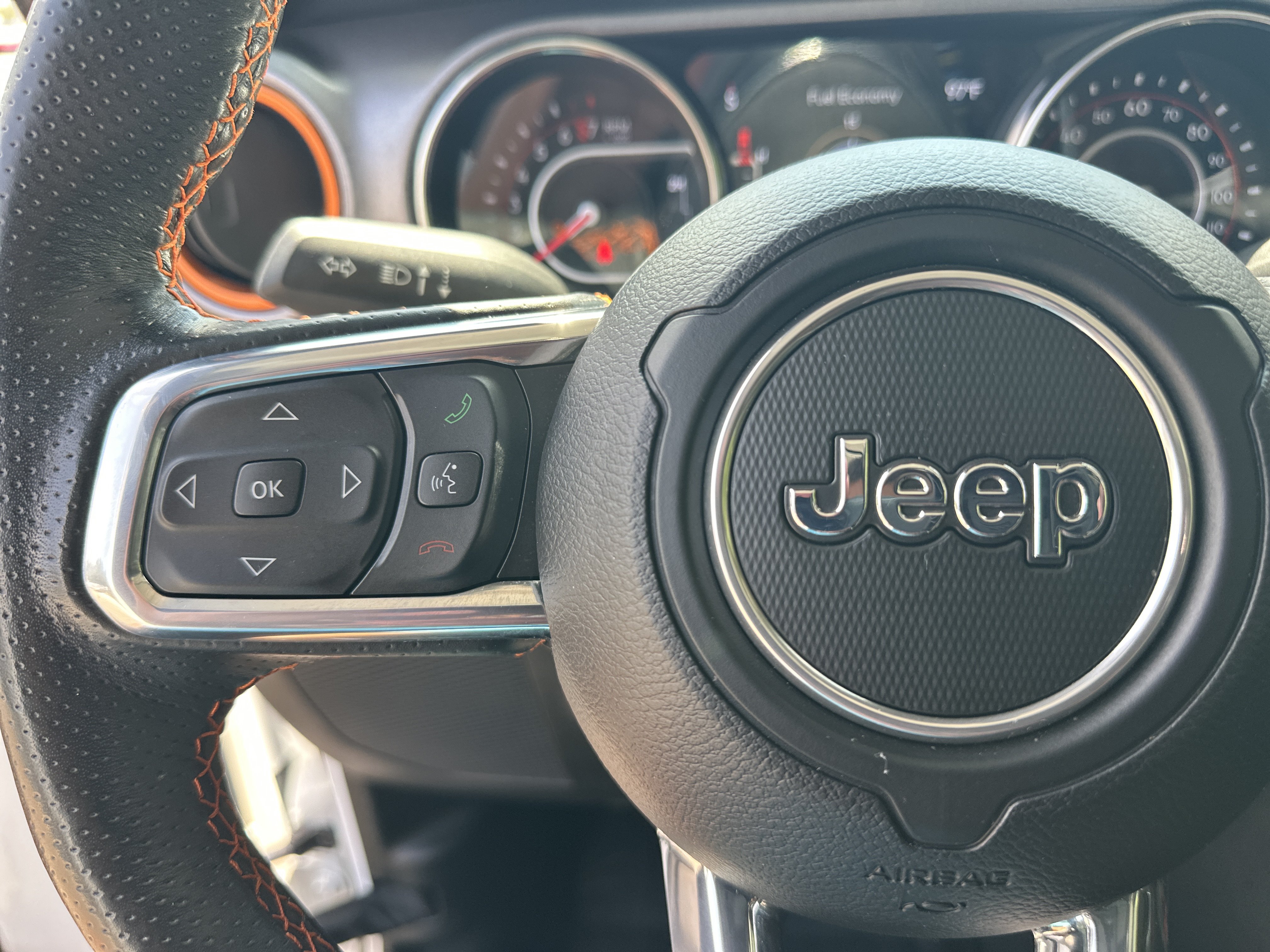 Used 2021 Jeep Gladiator Mojave AWD/4WD image 26
