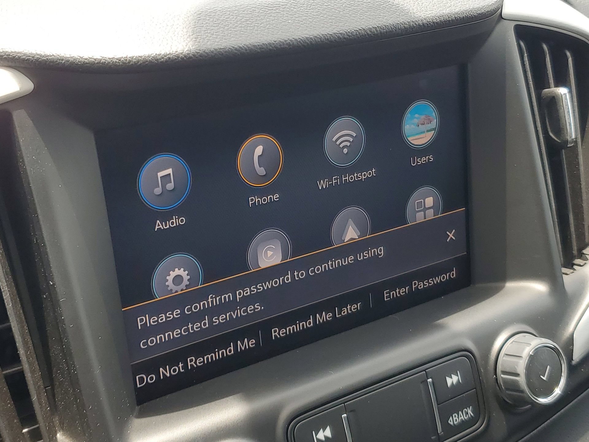 Used 2022 GMC Terrain SLT w/ LPO, Floor Liner Package FWD image 27