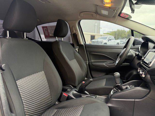 Used 2021 Nissan Versa S FWD image 24