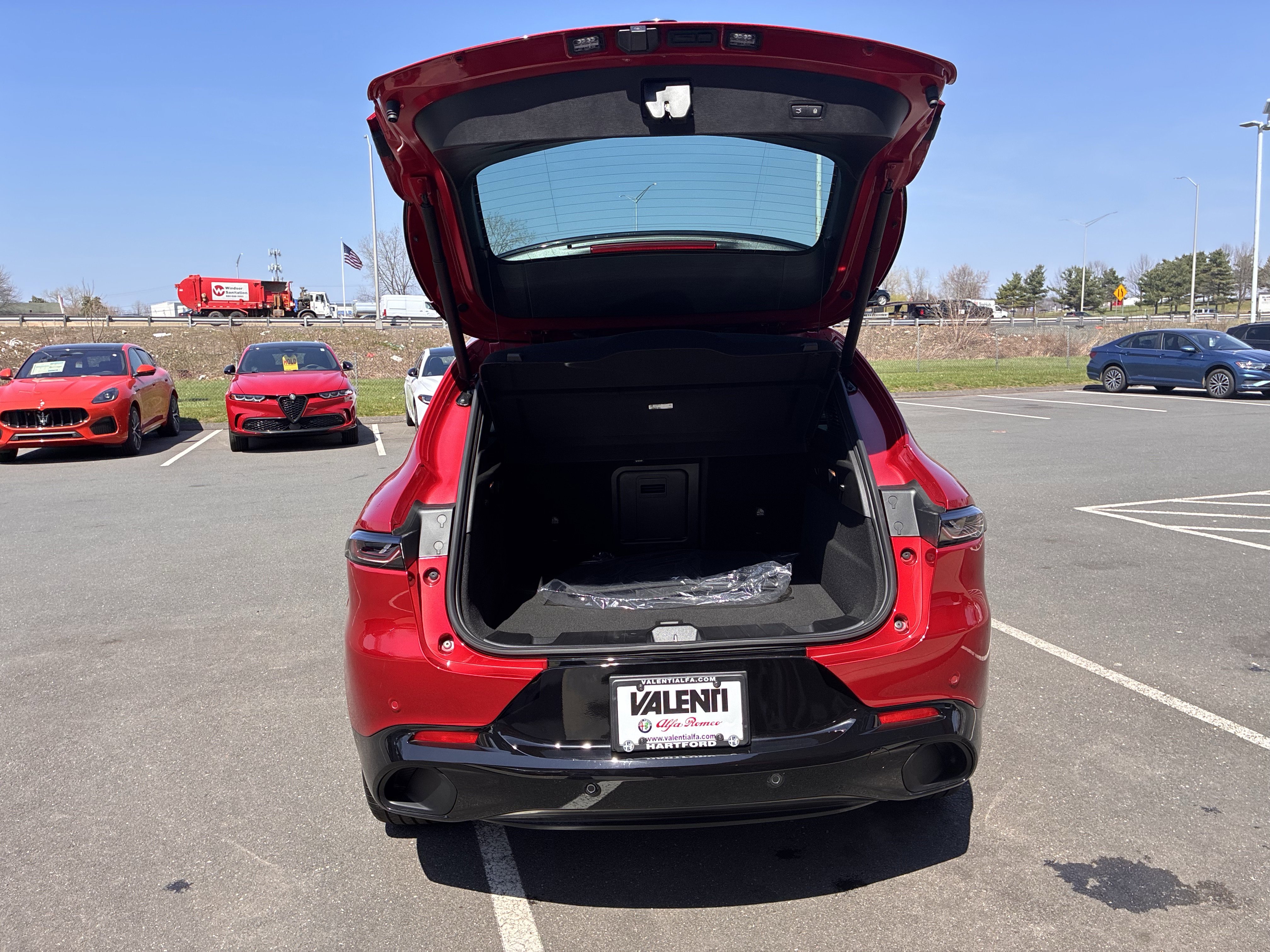 New 2026 Alfa Romeo Tonale Veloce w/ Quick Order Package 23H Volce image 32