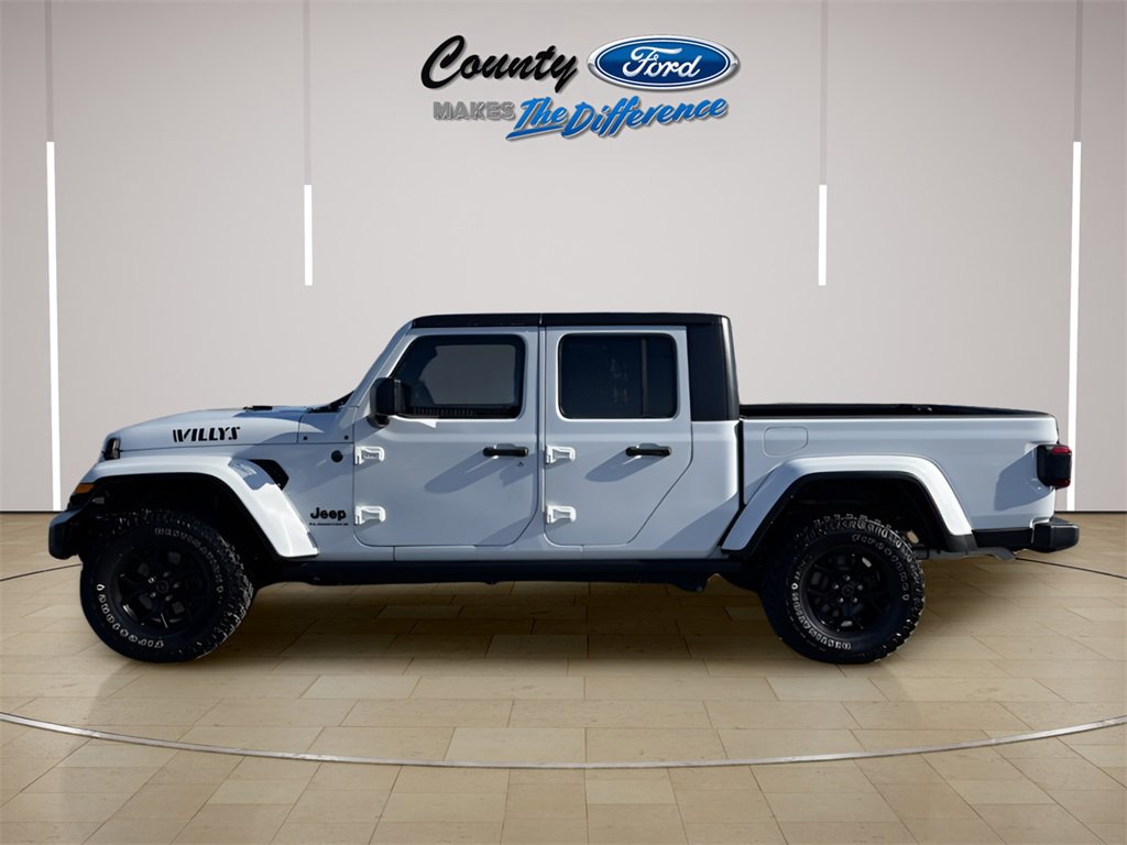 Used 2024 Jeep Gladiator Sport image 3