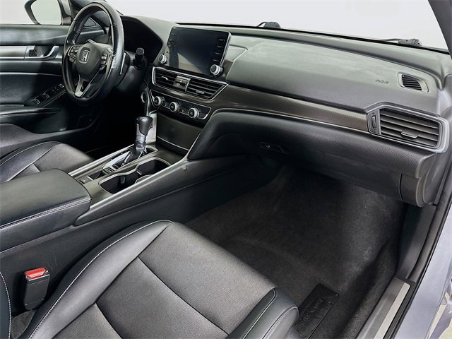 Used 2018 Honda Accord Sport image 28